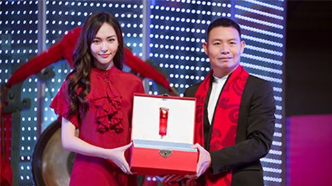 中国美正当红，J9直营集团A股上市，引领新时代